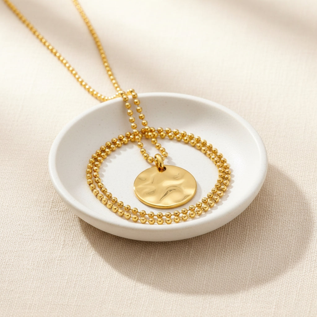 Circle Coin Pendant Necklace in 18K Gold | THE HUBBELL COLLECTIVE
