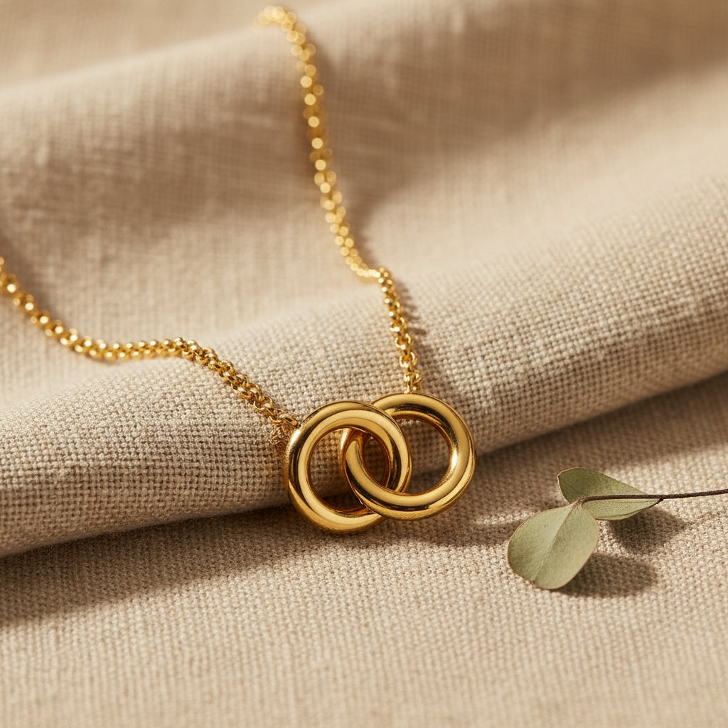 Dual Circle Pendant Necklace | THE HUBBELL COLLECTIVE