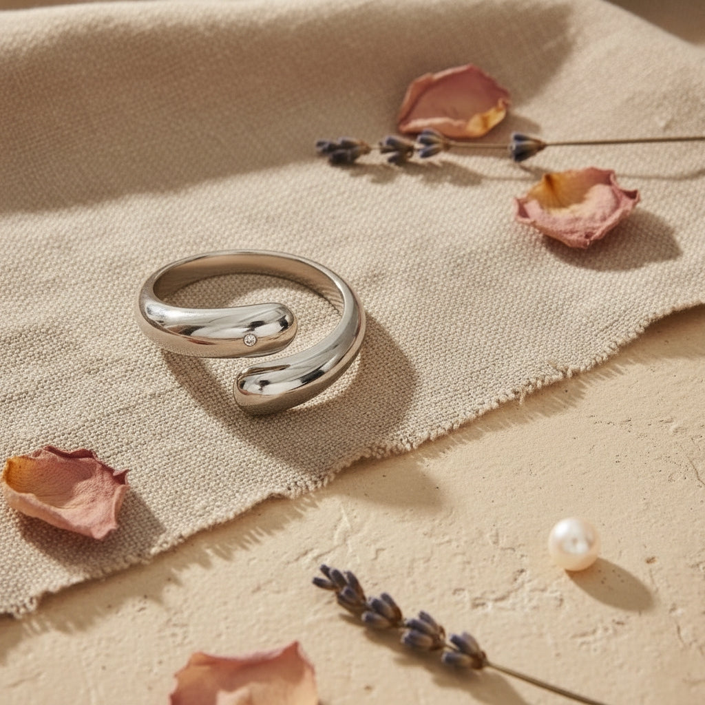 GARUVA Solitaire Wrap Ring | THE HUBBELL COLLECTIVE